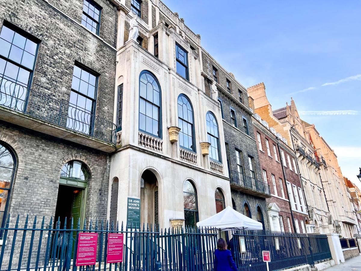 Superior Entire Apartment Between St Pauls Cathedral And Covent Garden London Exterior photo