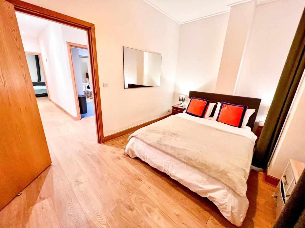 Superior Entire Apartment Between St Pauls Cathedral And Covent Garden London Exterior photo