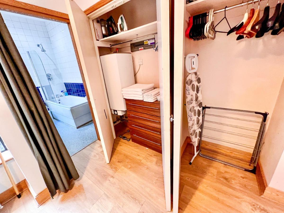 Superior Entire Apartment Between St Pauls Cathedral And Covent Garden London Exterior photo